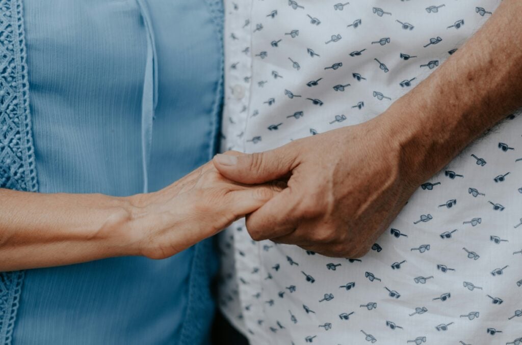 Caring for a Loved One with Dementia: Practical Tips for Everyday Support
